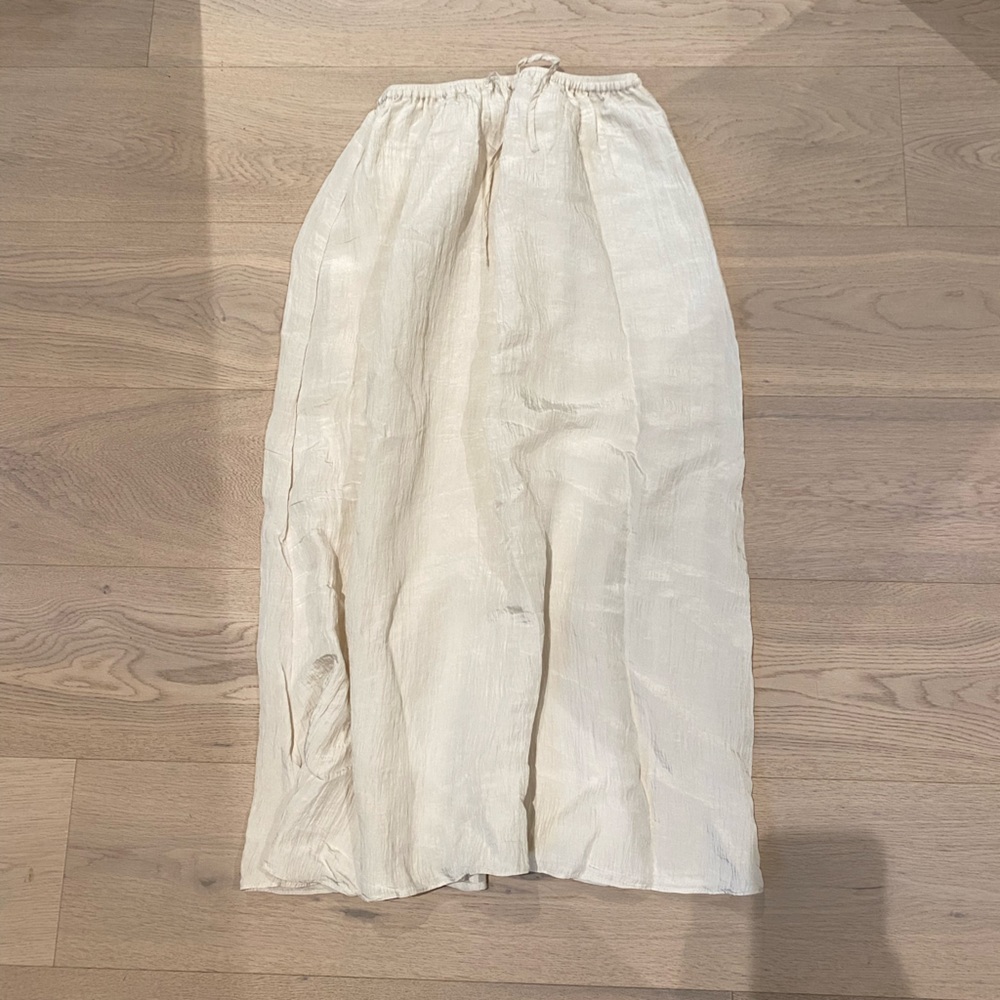 Beige skirt